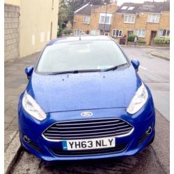 2014 Ford Fiesta Titanium 5 doors 1.0 Ecoboost.