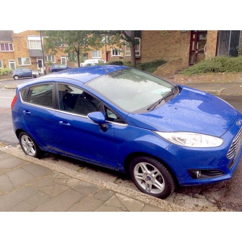 2014 Ford Fiesta Titanium 5 doors 1.0 Ecoboost.