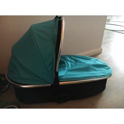 Oyster 2 pram+ carrycot