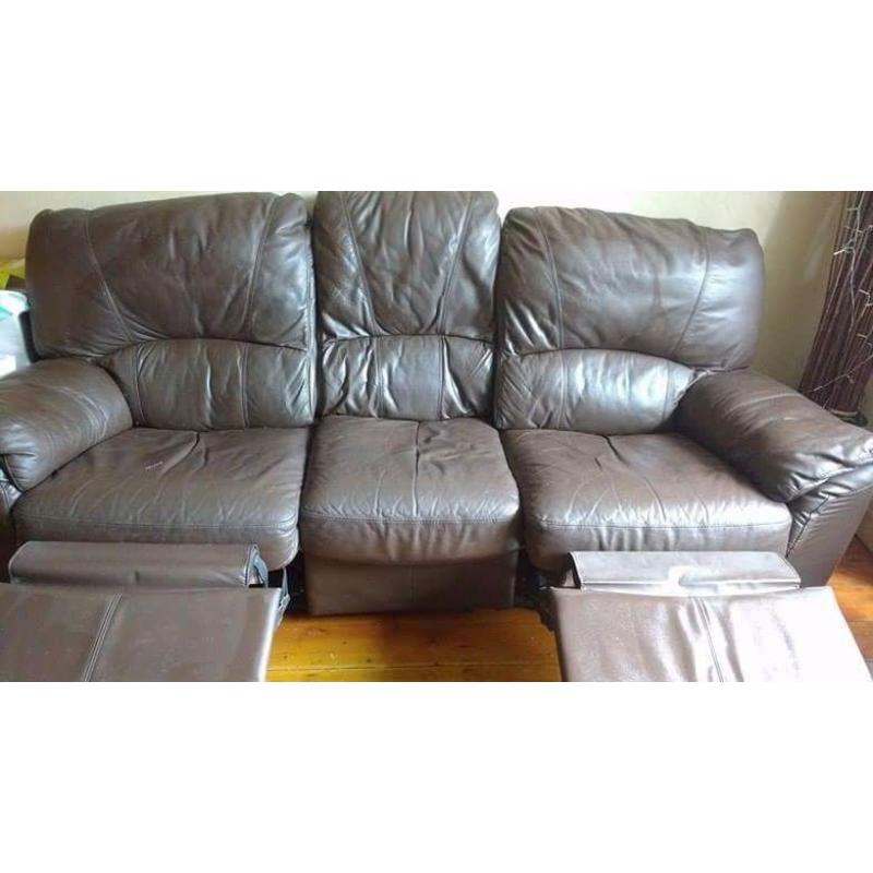 2/3 seater recliner couches