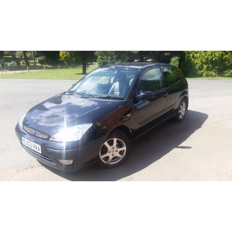 Ford Focus 1.6 i Ebony 3dr, body work in very good condition, lot of service history and long MOT