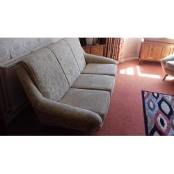 1960s Sofa & 2 chairs - Vintage, authentic and in excellent condition