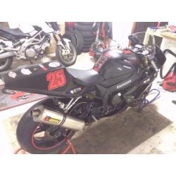 R1 Track / Race Bike package 1000 5pw Yamaha V5 low miles 145bhp