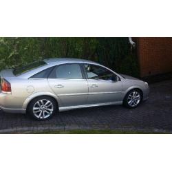 2.2 Vectra low mileage immaculate condition