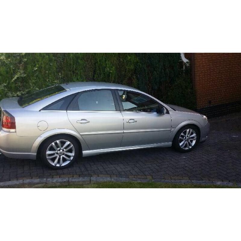 2.2 Vectra low mileage immaculate condition