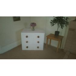 Solid oak chest with drawers