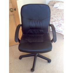 Black wheelie office chair