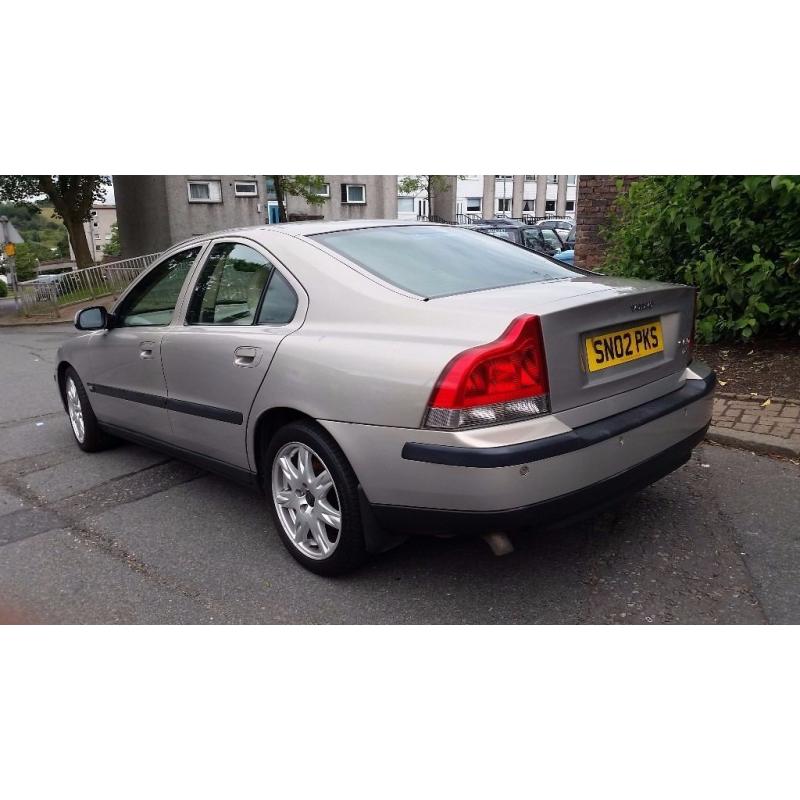 Volvo s60 d5 se disel very good condition very economycall car very clin car start and drive