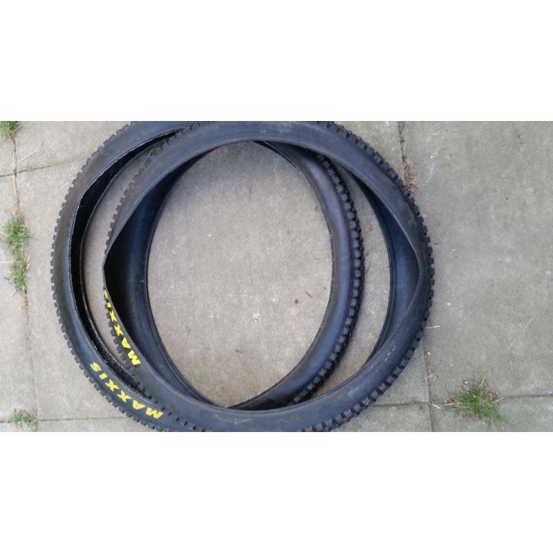 Mountain bike tyres