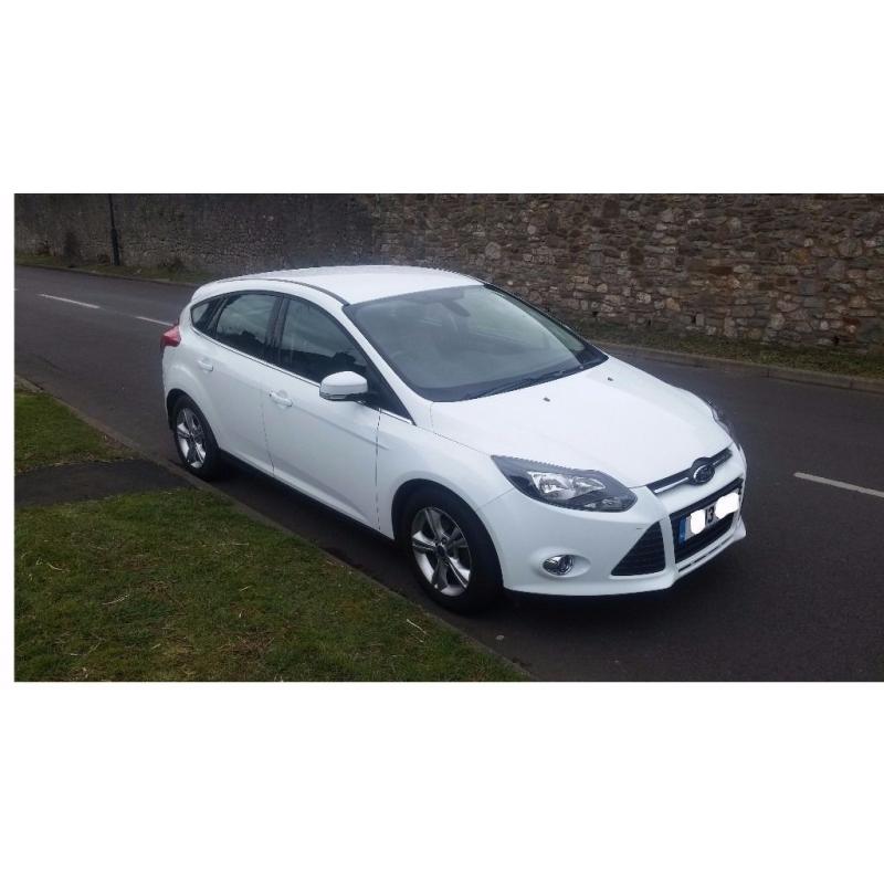 White ford focus ecoboost turbo 1 litre zetec