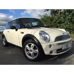 MINI ONE 1.6 PEPPER WHITE, LOW MILES, 1 OWNER