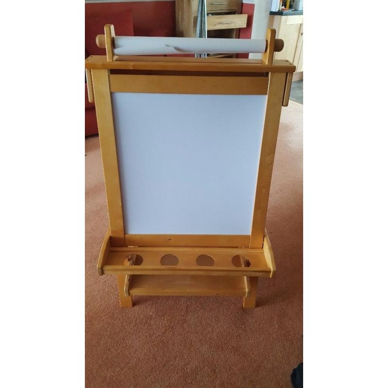 Children's Wooden Easel (Chalkboard, Whiteboard and paper roll)