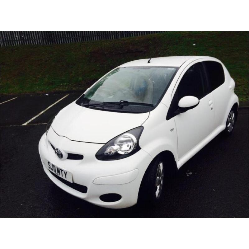 2011 Toyota AYGO 1.0 VVT-i GO Hatchback 5dr Petrol Manual (106 g/km, 67 bhp)