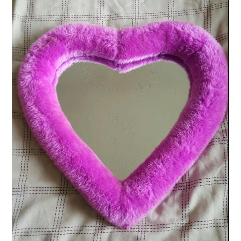 Girls bedroom heart mirror