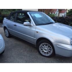 VW Avant Garde with perfect hydraulic hood