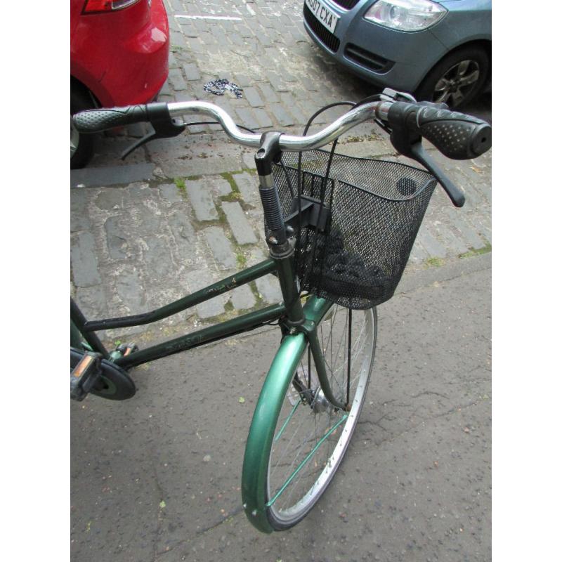 Cruiser Type Bike for sale. 3 gears. Forest green.