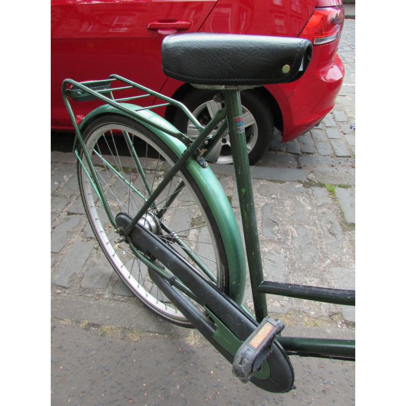 Cruiser Type Bike for sale. 3 gears. Forest green.