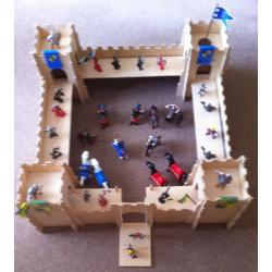 Toy Fort with Soldiers & Animals