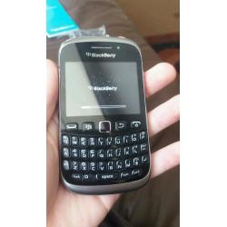 Blackberry 9320