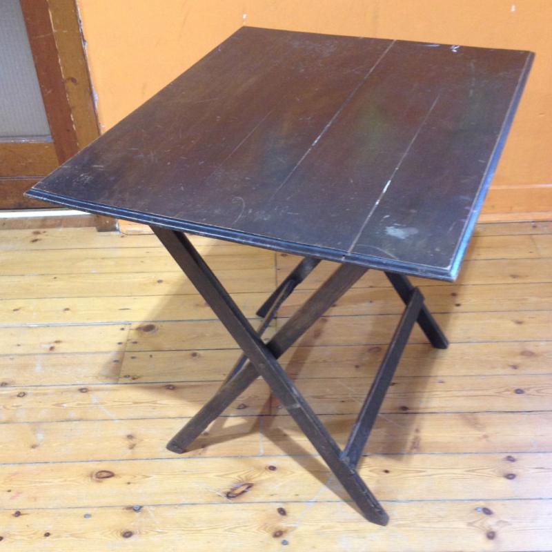 Folding card table