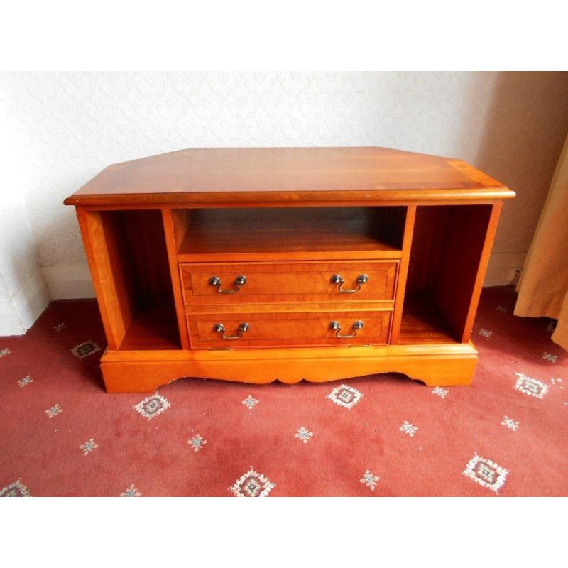 veneer tv corner unit .95cm.w. 53cm.h. 45cm.d.