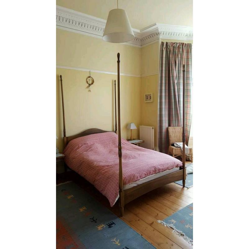 Shaker Style Four Poster Bed