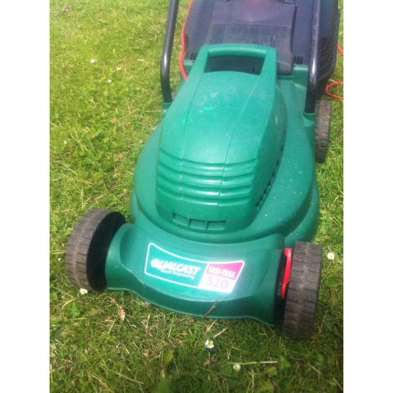 LEVEL & QUALCAST ELECTRIC MOWER WITH BOX & WELDED MESH 16G 10 METERS