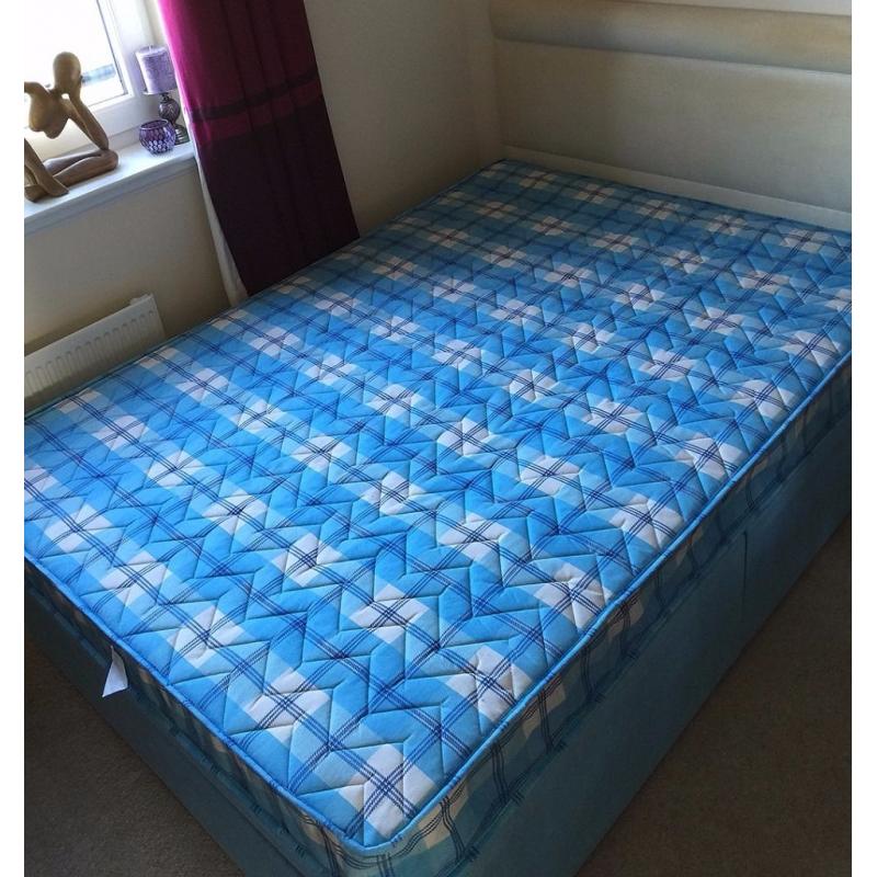 Double bed base, mattress and storage (includes headboard).