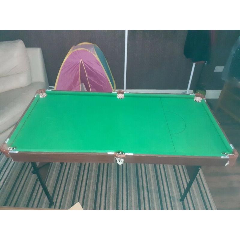 FREE CHILDS SNOOKER TABLE