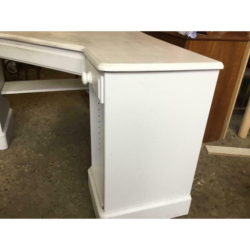 DUCAL PINE CORNER DESK